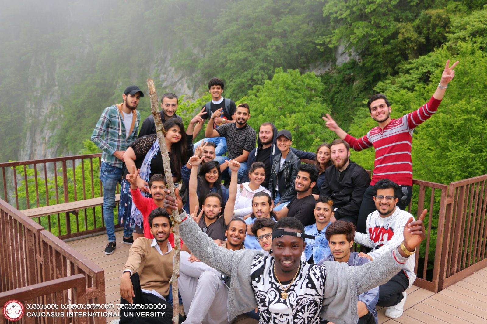 International Students Visited Okatse Canyon