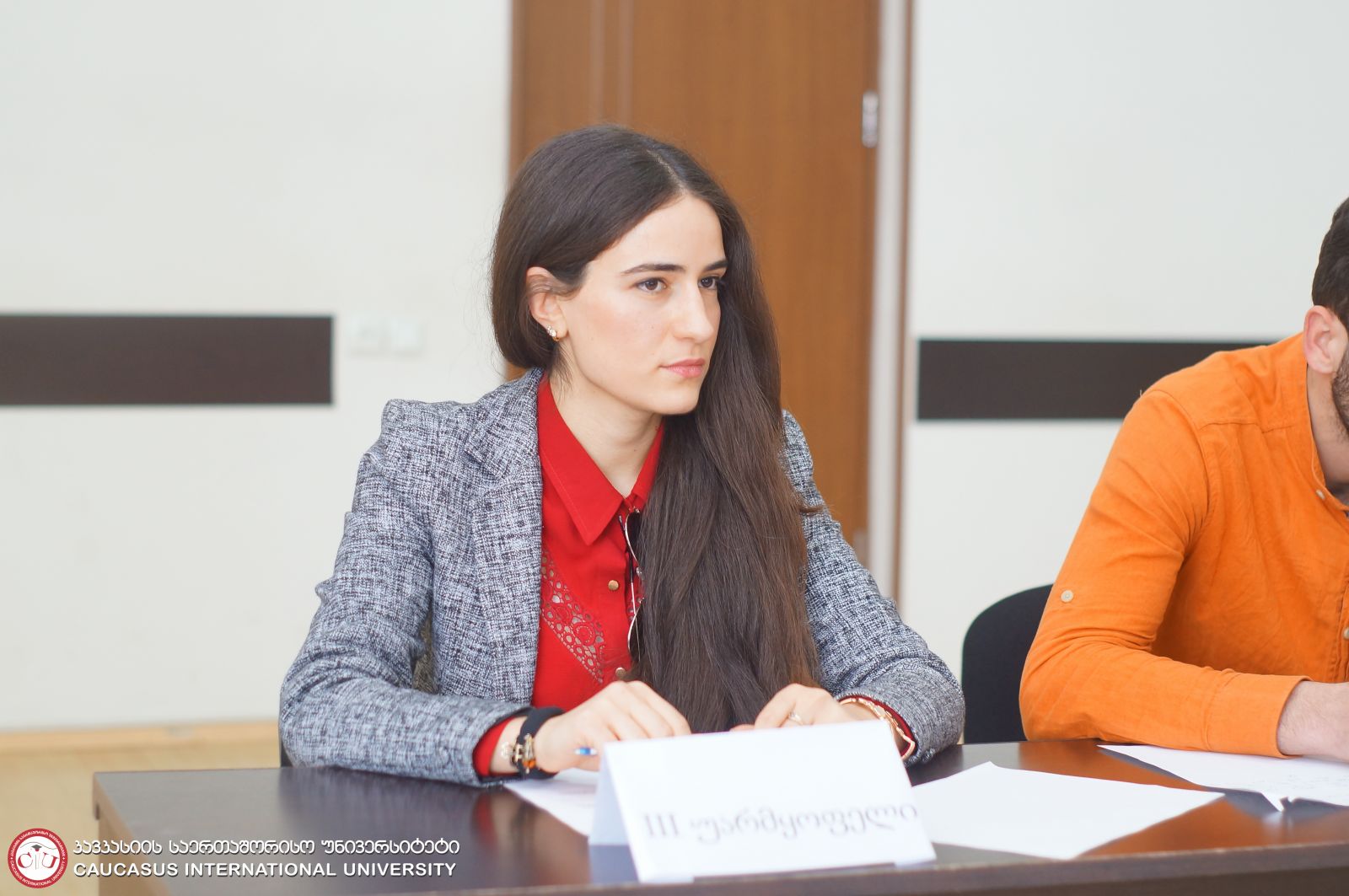 დებატები