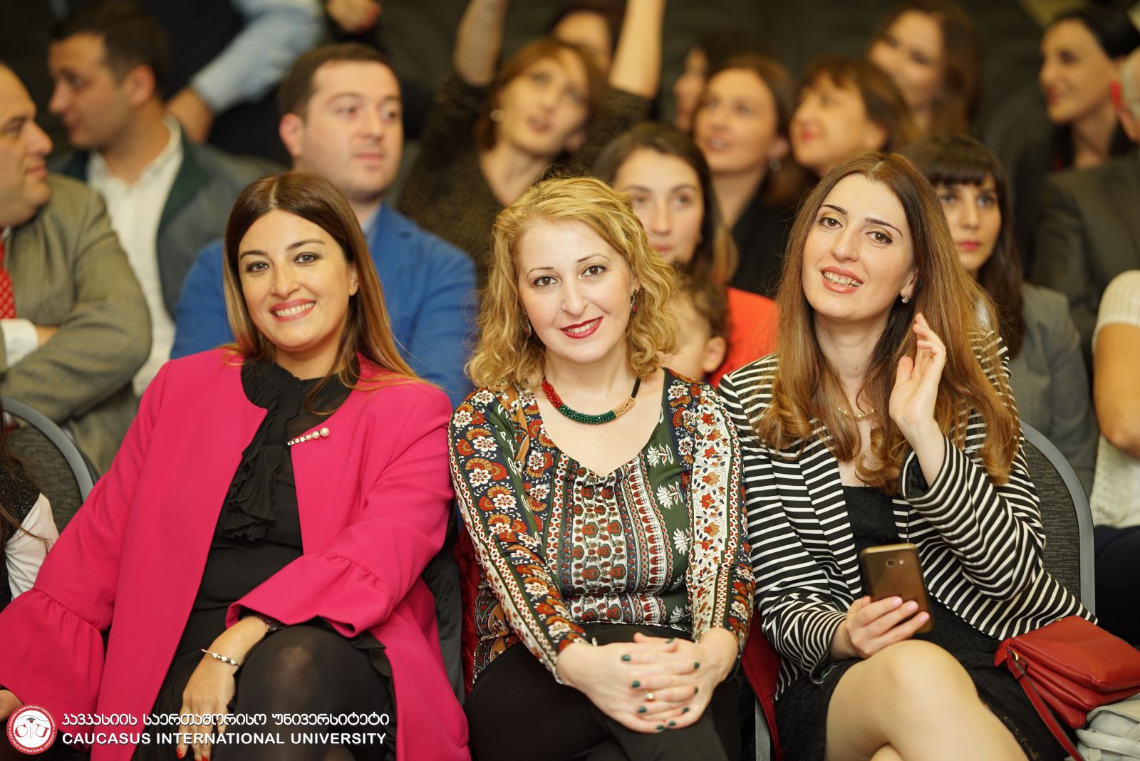 კავკასიის საერთაშორისო უნივერსიტეტში კურსდამთავრებულათა გამოსაშვები საღამო გაიმართა